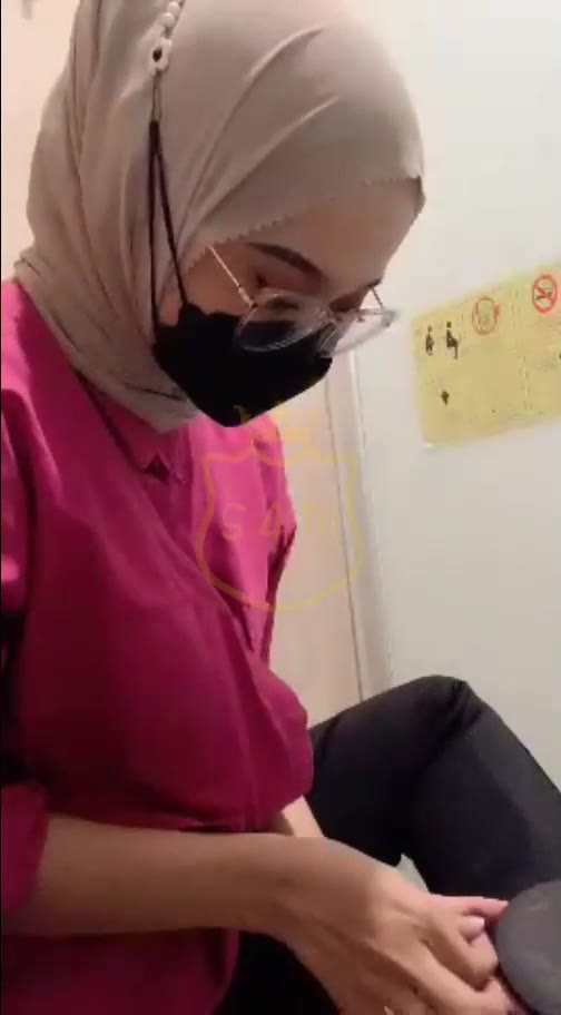 Video Jilbab Viral S4nge di Tempat Umum, Akhirnya Omek di Toilet Mall